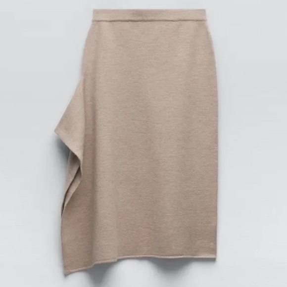 New ZARA  100% WOOL RUFFLED SKIRT - Picture 4 of 14